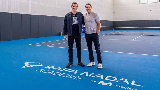 Rafael Nadal e Roger Federer juntos em campanha publicitária