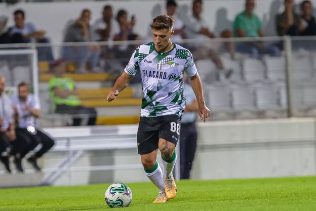 Moreirense: ainda não chegaram propostas por Gonçalo Franco