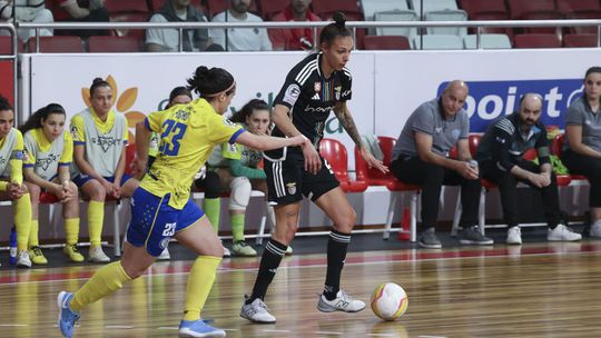 Liga feminina: campeão Benfica ganha vantagem