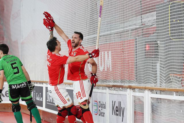 Benfica inicia defesa do título com goleada ao Valongo