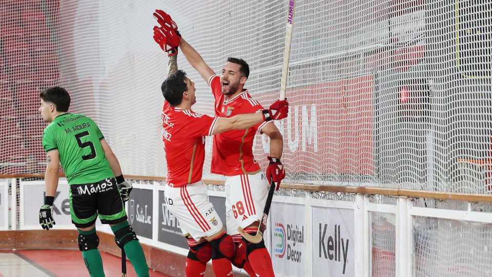 Benfica inicia defesa do título com goleada ao Valongo