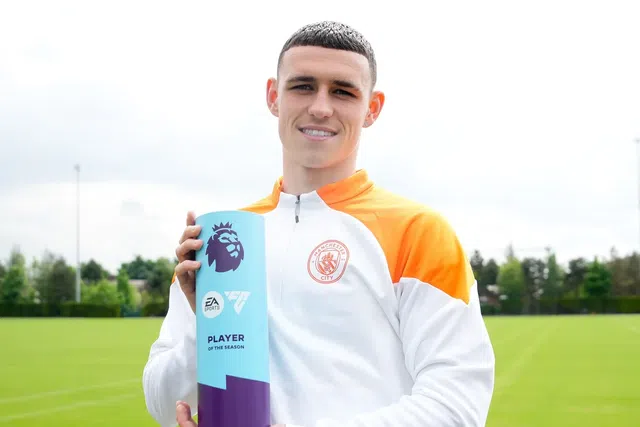 Phil Foden eleito futebolista do ano na Premier League