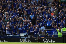 Grande gesto do Liverpool na despedida do Everton ao Goodison Park