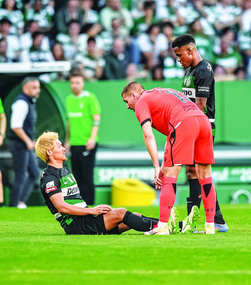 Morita sentiu cãibras e teve de ser substituído aos 76 minutos