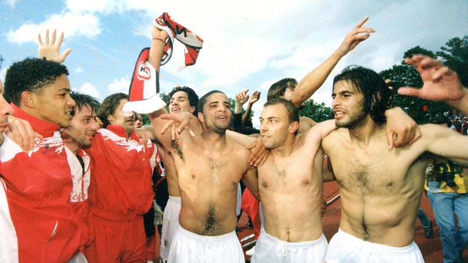 Benfica venceu o Sporting na final da Taça de Portugal em 1996. No domingo voltam a encontrar-se no Jamor