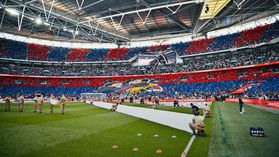 A emocionante história de um pai e dois filhos na festa do Crystal Palace na Taça 