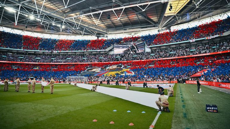 A emocionante história de um pai e dois filhos na festa do Crystal Palace na Taça 