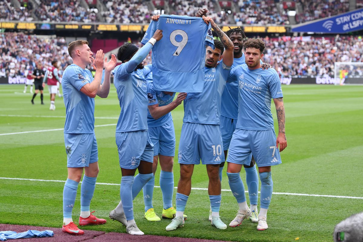 Nottingham Forest de NES vence e vai lutar pela Champions até ao fim