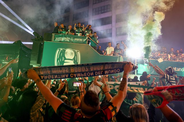 Adepto do Sporting foi atingido por bala de borracha na festa do título e perdeu um olho  