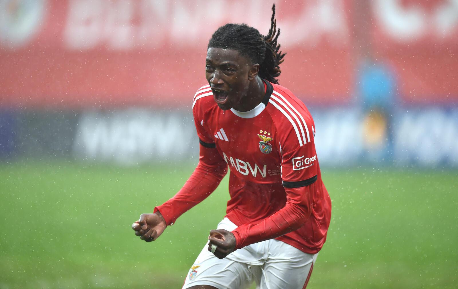 Jaden Umeh assinou 15 golos pelas águias esta temporada - Foto: Miguel Nunes