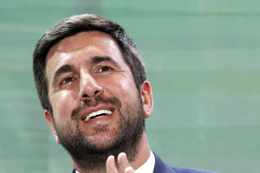Enrique Riquelme, possível candidato à presidência do Real Madrid (Foto: EPA/Sashenka Gutierrez)