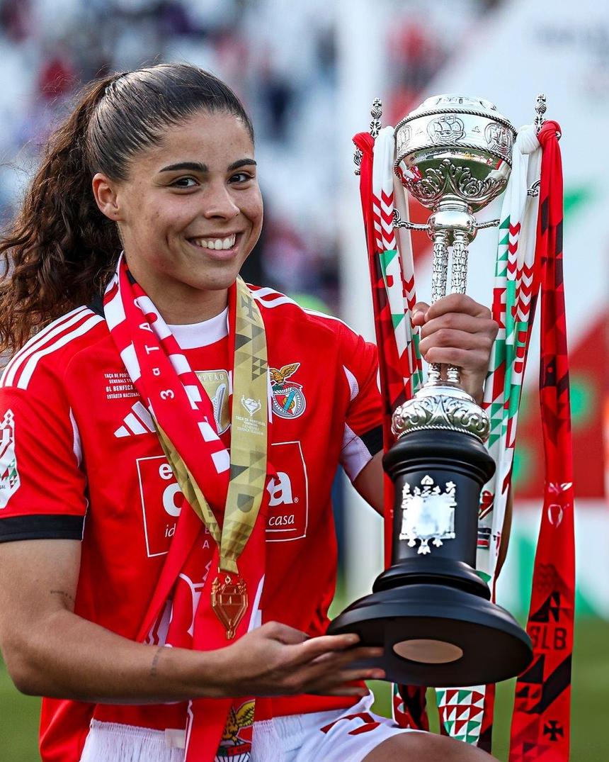 Clarinha foi chamada pela primeira vez à canarinha