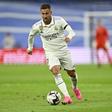 Hazard com a camisola do Real Madrid