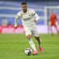 Hazard com a camisola do Real Madrid