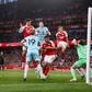 Arsenal vence Burnley e está a um passo de ser campeão inglês
