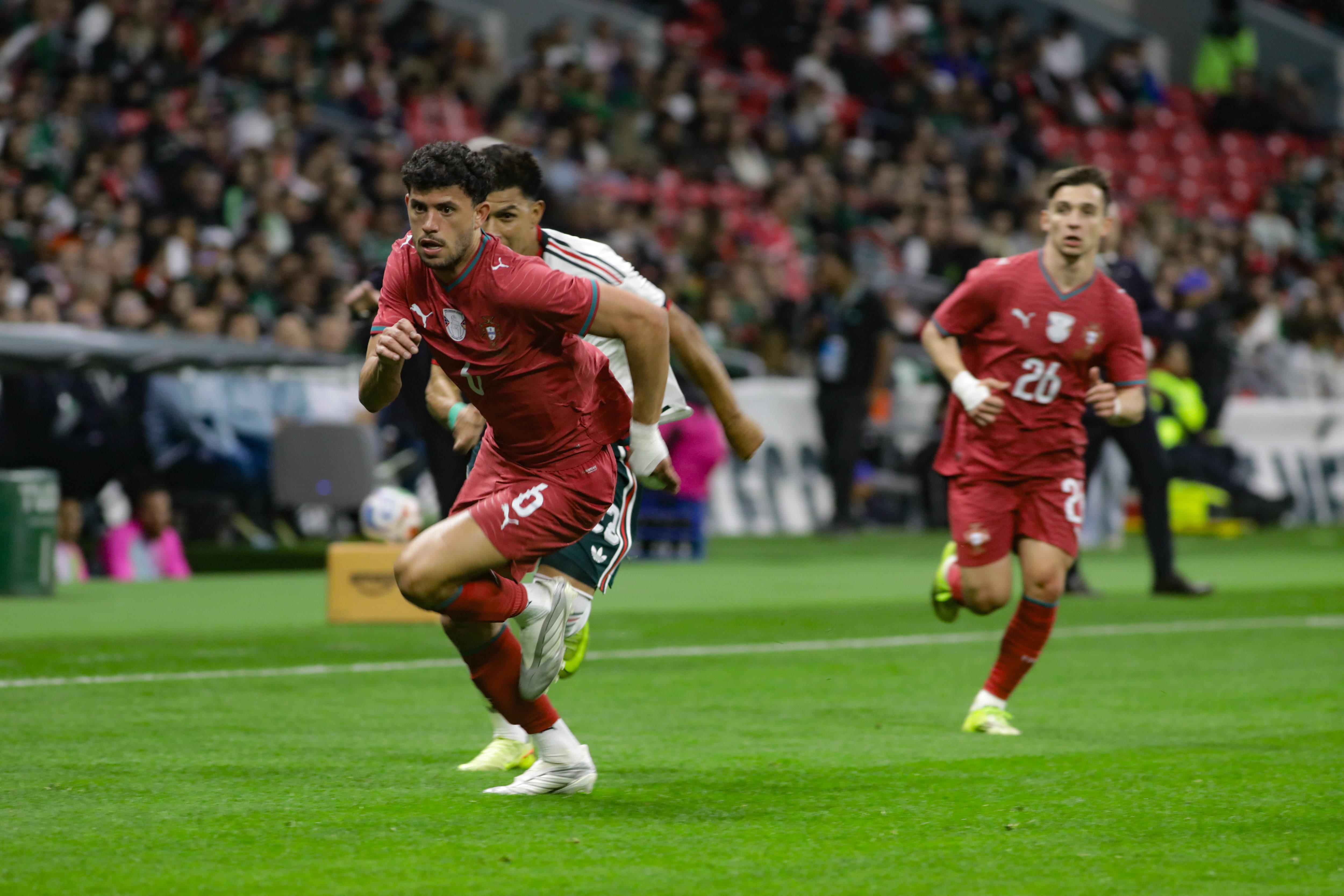 Matheus Nunes (Man. City, 19 jogos, 2 golos)