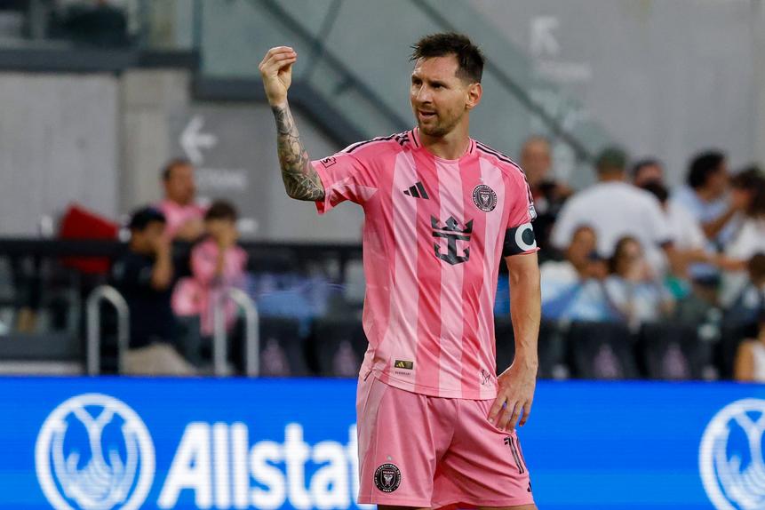 Messi irritado com cânticos