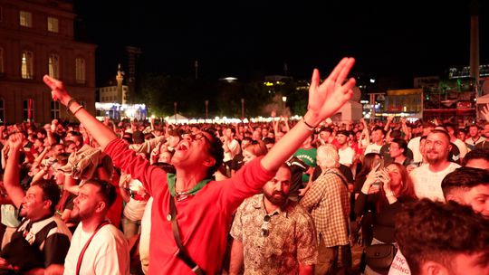 São de Ronaldo e gritam por Portugal