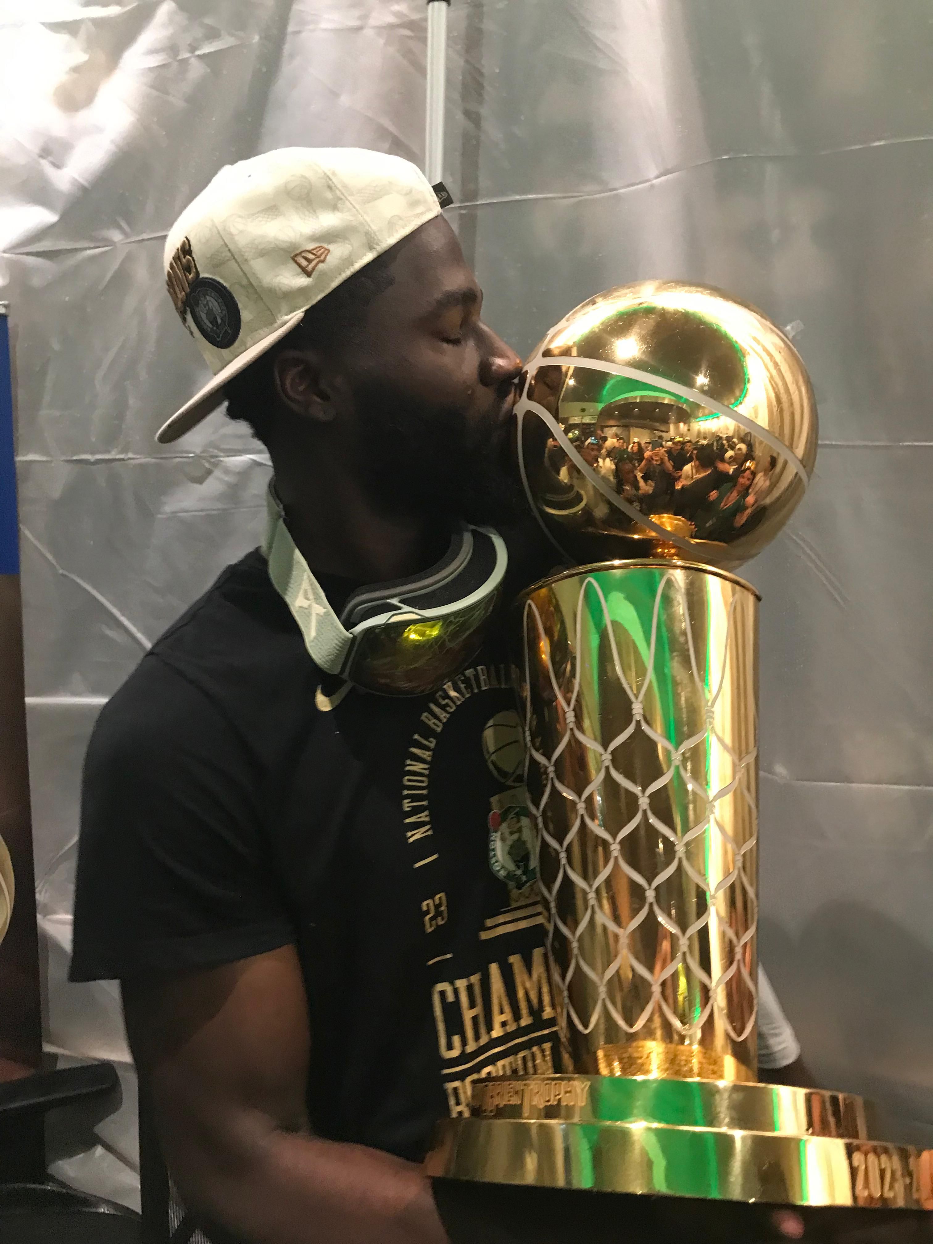 EXCLUSIVO A BOLA Neemias Queta Campeão Da NBA: «F******, Estou No Topo ...