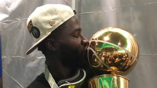 Neemias Queta campeão da NBA: «F******, estou no topo do Mundo!»