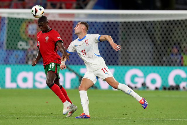 VÍDEO: pressão lusa vale empate com autogolo