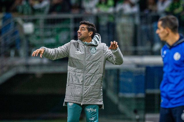 Abel nega má relação com jogador: «Nesta novela não sou ator principal, nem secundário...»