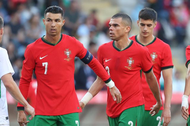 Pepe é o jogador mais velho de sempre a jogar num Europeu e Ronaldo no top-3