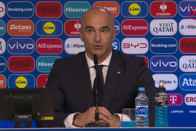 Roberto Martínez explica substituições tardias frente à Chéquia