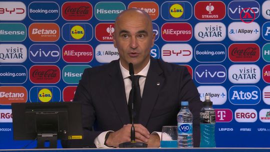 Roberto Martínez explica substituições tardias frente à Chéquia