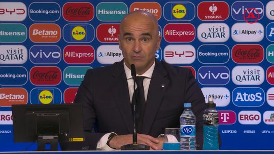 Roberto Martínez explica Cancelo no meio-campo