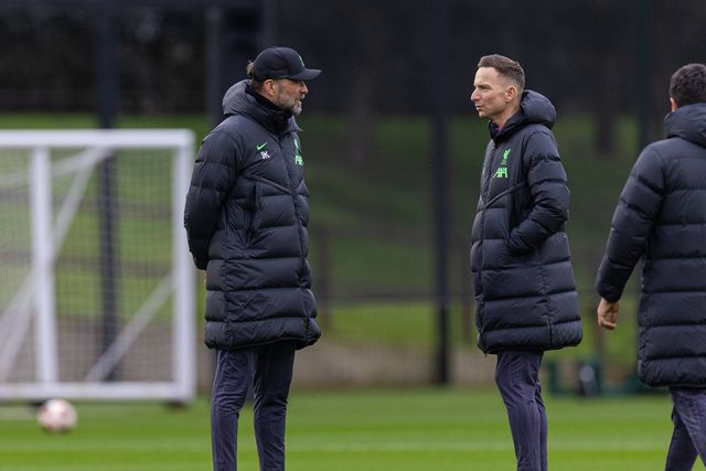 «Pedi autorização a Klopp»: Guardiola recorda contratação