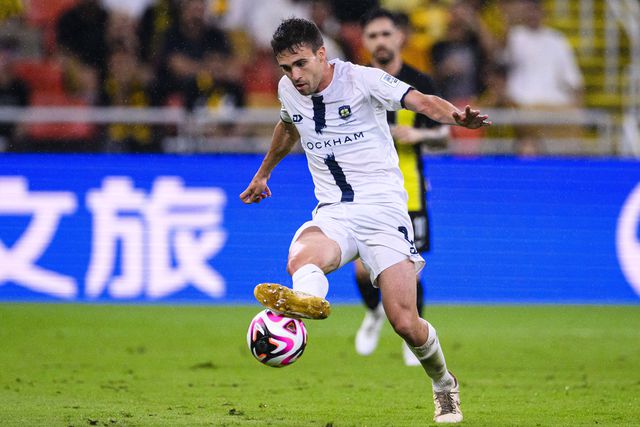Gerard Garriga frente ao Al-Ittihad FC Foto: IMAGO