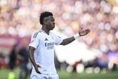 Vinícius Júnior, titular pelo Real Madrid