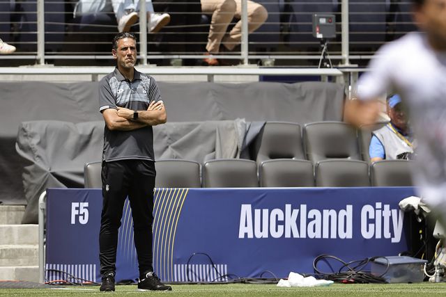 Ivan Vicelich, treinador do Auckland City na estreia no Mundial de Clubes  Foto: IMAGO