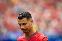 Cristiano Ronaldo, Vitinha e os restantes jogadores abandonaram a zona mista visivelmente cabisbaixos