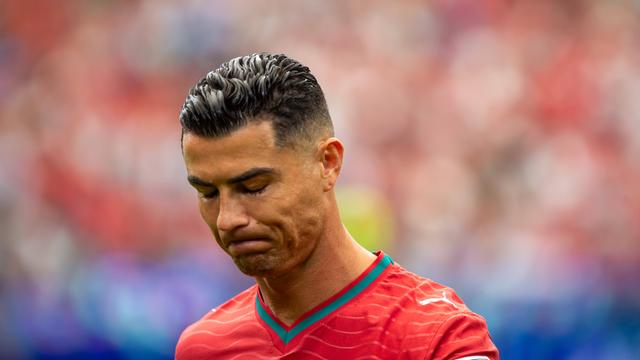 Cristiano Ronaldo, Vitinha e os restantes jogadores abandonaram a zona mista visivelmente cabisbaixos