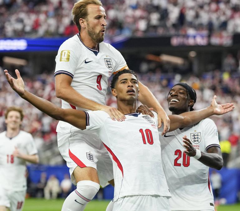 CONFIRMAÇÕES - Inglaterra teve uma entrada afirmativa no Mundial ao vencer a Croácia, por 4-2. O triunfo foi construído graças a uma segunda parte avassaladora. Kane não se cansa de marcar e bisou