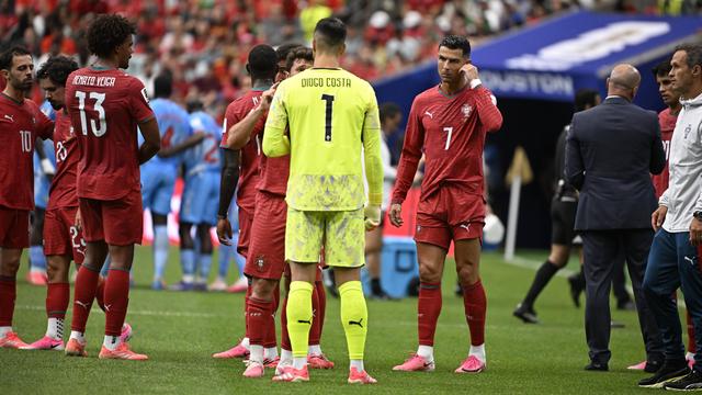 Cristiano Ronaldo aponta falha a Diogo Costa no golo da RD Congo