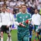 Confirmado: Neuer diz 'adeus' à Alemanha... outra vez