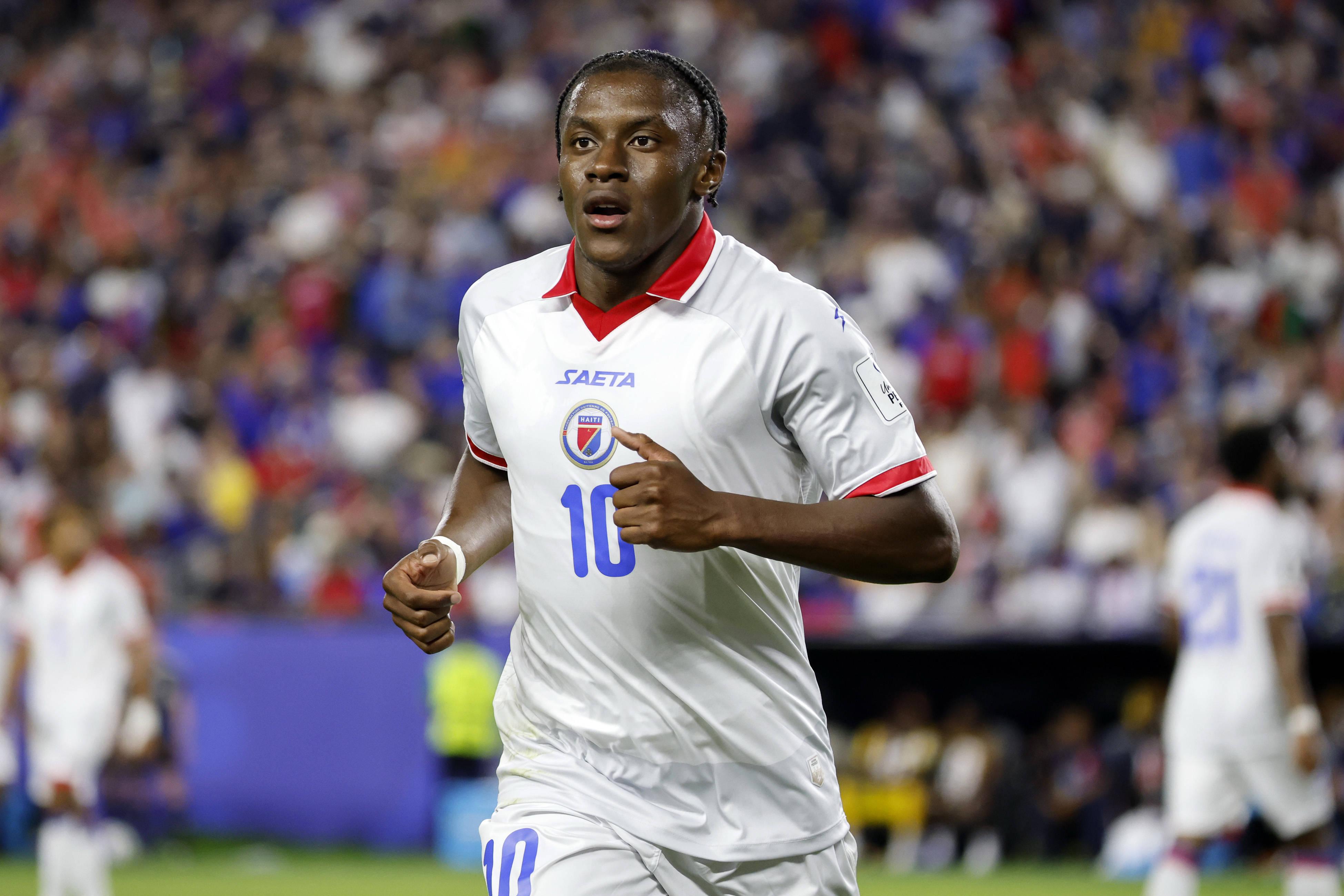 Jean-Ricner Bellegarde, jogador do Haiti e do Wolverhampton
