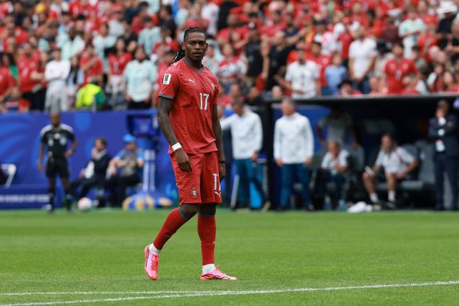 «Ao colocar Rafael Leão e Conceição, está a optar apenas por uma ideia de jogo»