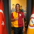 Jéssica Silva assinou pelos turcos - Foto: Instagram/Galatasaray