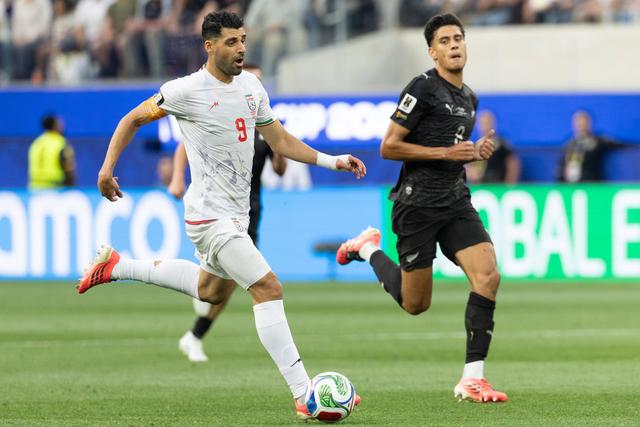 Mundial: trocou as equipas, foi 'despedido' e nem Taremi o salvou...