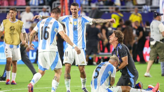 Di María falha homenagem no Rosario Central: «Vão chatear os que não querem que volte»