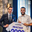 Oficial: Lyon anuncia contratação de Mikautadze