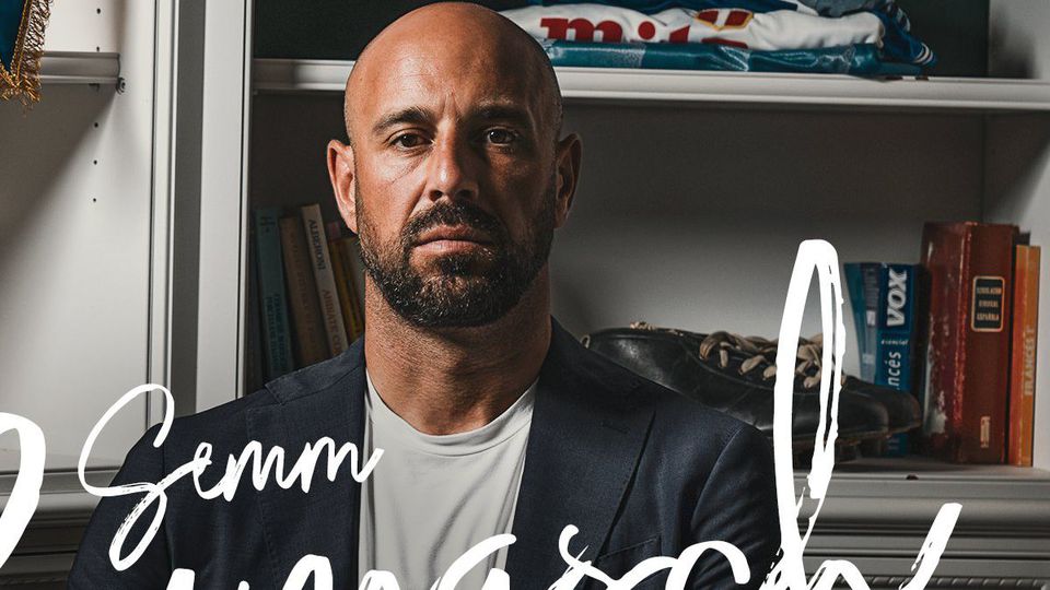 Pepe Reina oficializado no Como