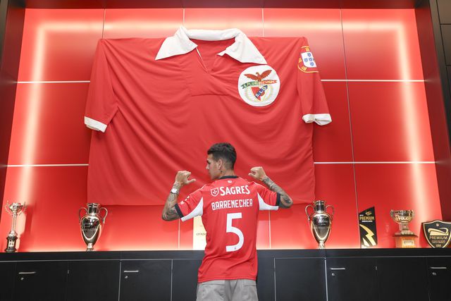 O peso do nome e da camisola do Benfica