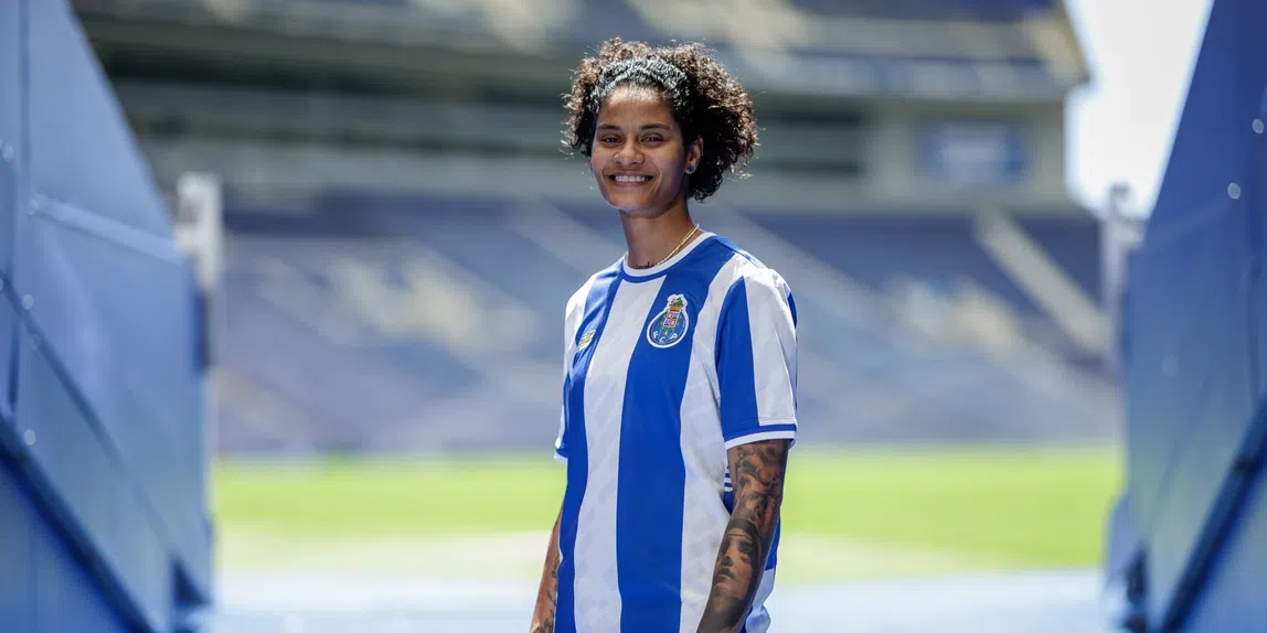 Adeus Forçado! Dragão chora estrela caída