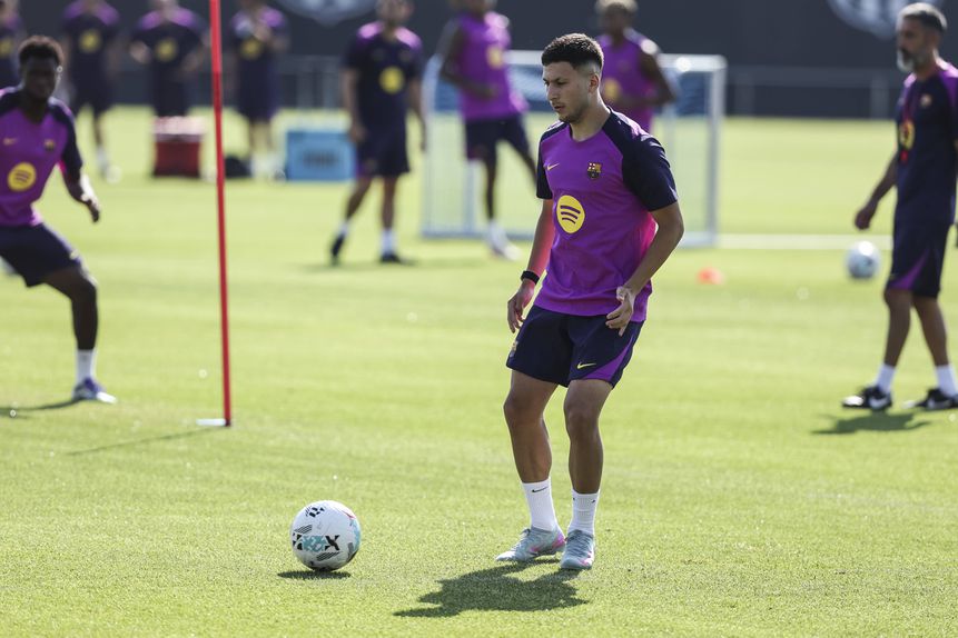 Roony Bardghji a treinar com o Barcelona