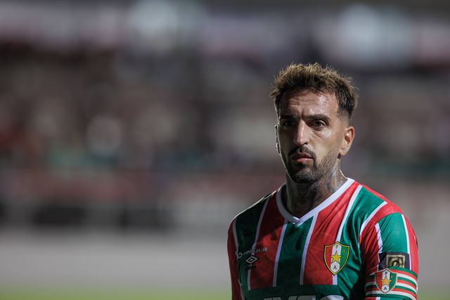 Miguel Lopes rescinde com o Estrela da Amadora